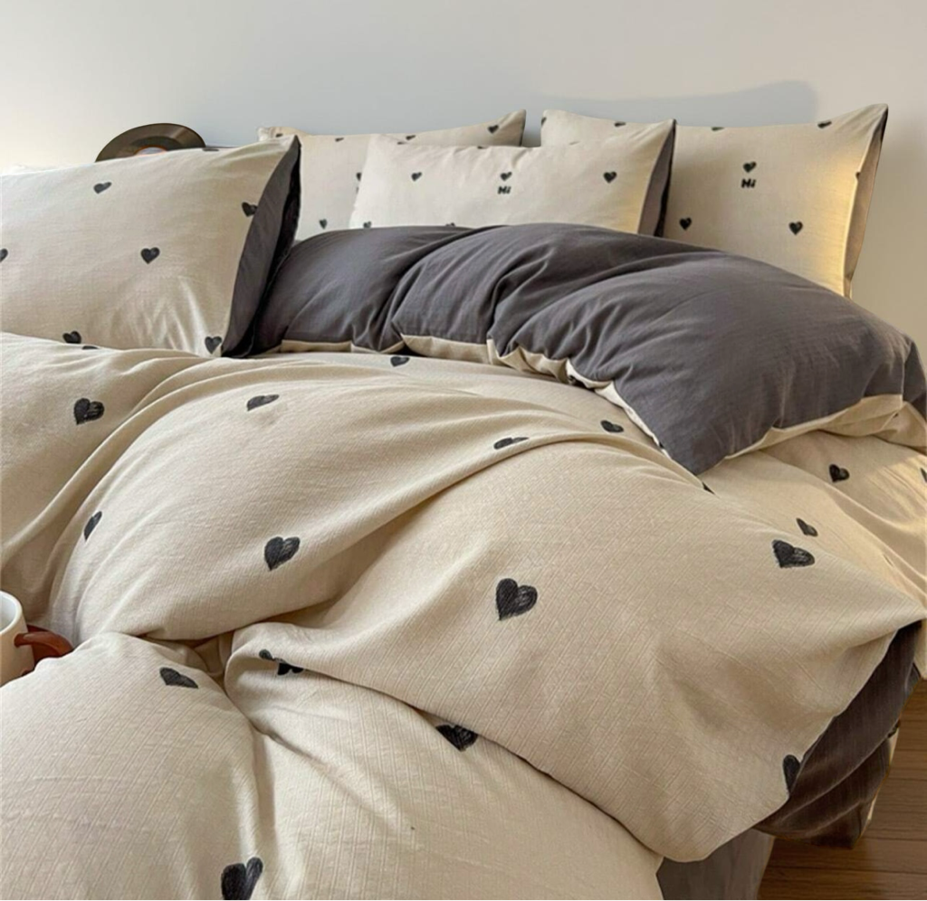 4pcs/Set Ditsy Floral Comforter Cover Set (1pc Comforter Cover, 1pc Flat Sheet, 2pcs Pillowcases, Without Filling), Bedding Sets, All Season Bedsheet Set, Bedroom Decor, Washable