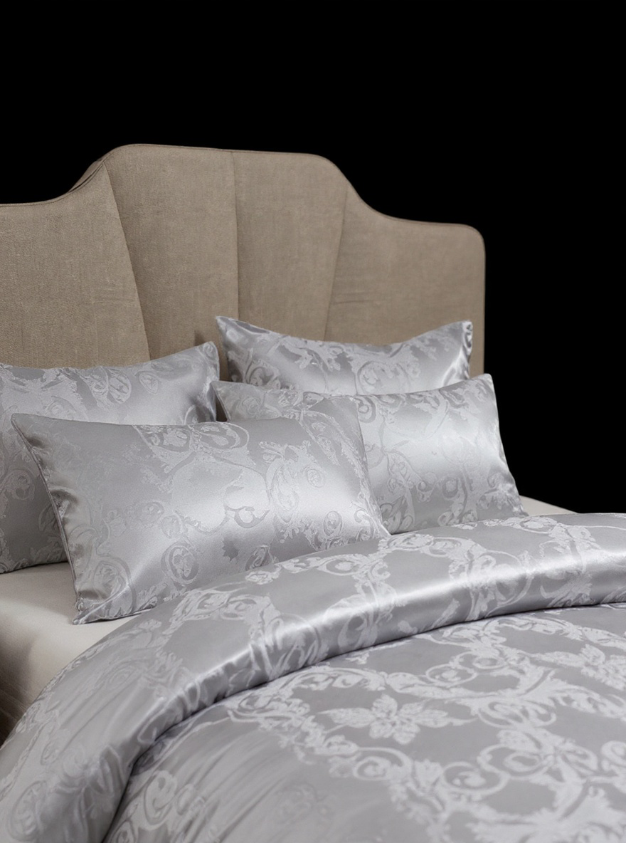 1set Jacquard Satin Duvet Cover Set, 3pcs (1 Duvet Cover + 2 Pillowcases), Soft And Comfortable, Suitable For Bedroom And Living Room, Coreless