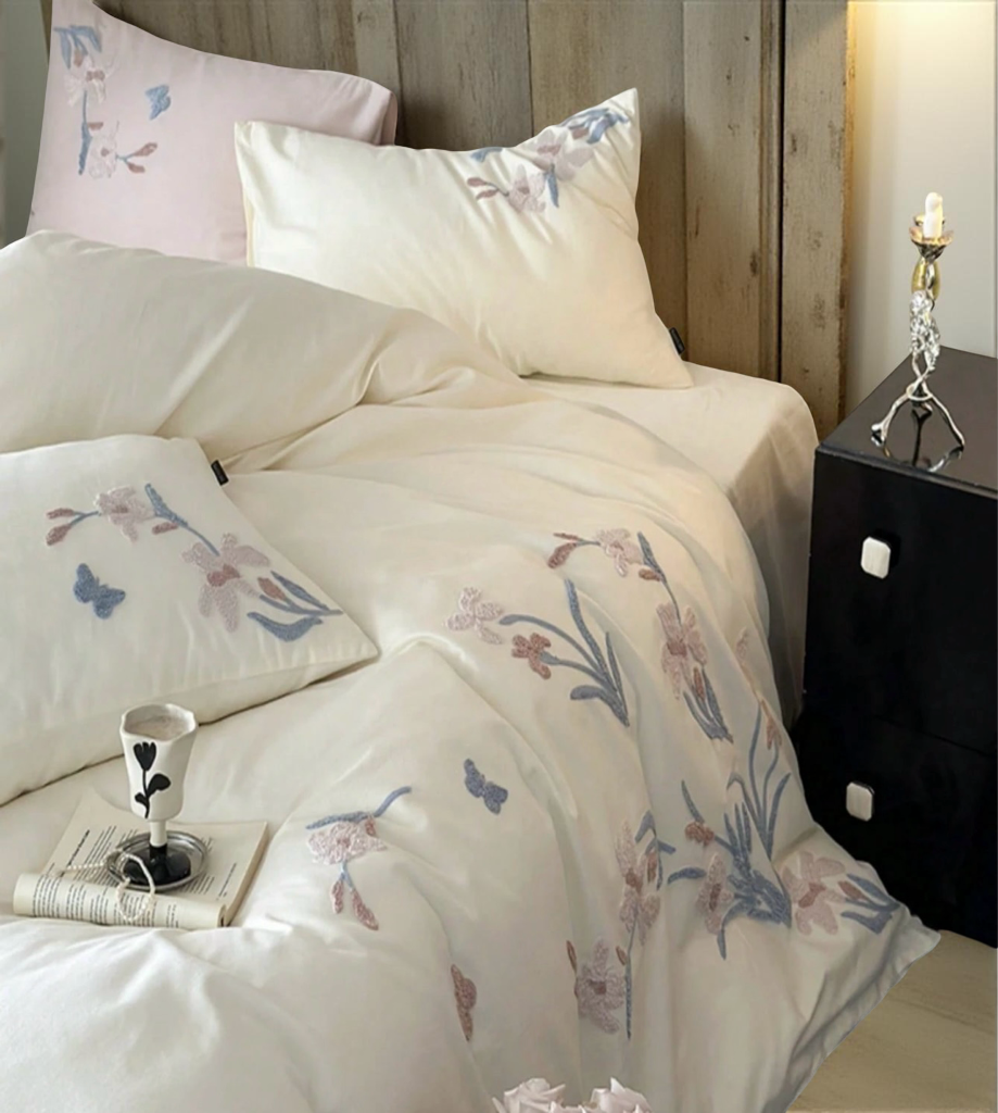 3pcs Elegant Embroidered Orchid Duvet Cover Set (Without Filler)