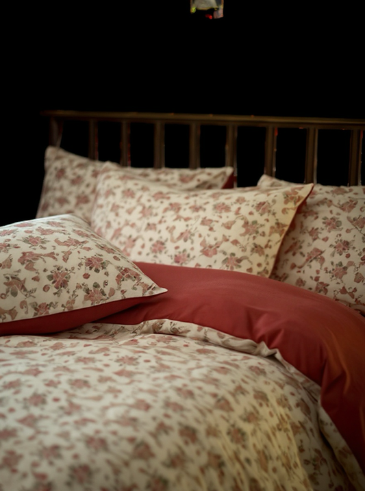 1pc Comfortable Bedding Set, Red Romantic Rose Printed Duvet Cover, 100% Polyester Fabric, Soft & Skin-Friendly, Suitable For Valentine's Day & Daily Use, With Zipper & Tie Design, No Comforter Included